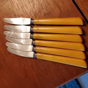 Vintage Bakelite Washing Forge Table Knives